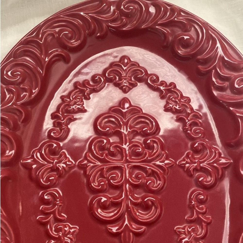 Platter Drake Design RARE Red 16x11-1/2 Food Safe Only used for decor Like New